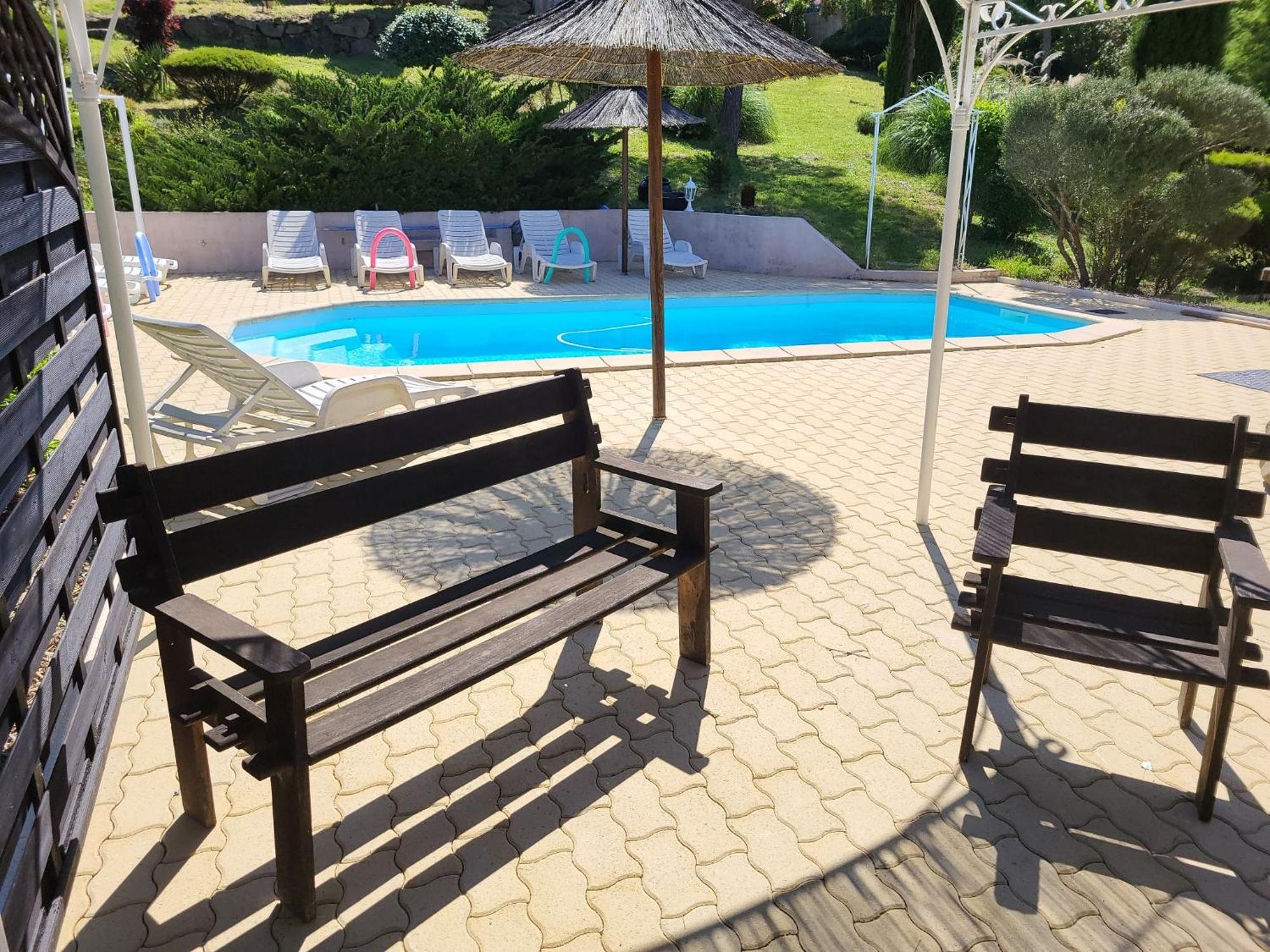 Villa La Soleiade: Lakeside Gites with AC near Cannes Montauroux Exterior photo