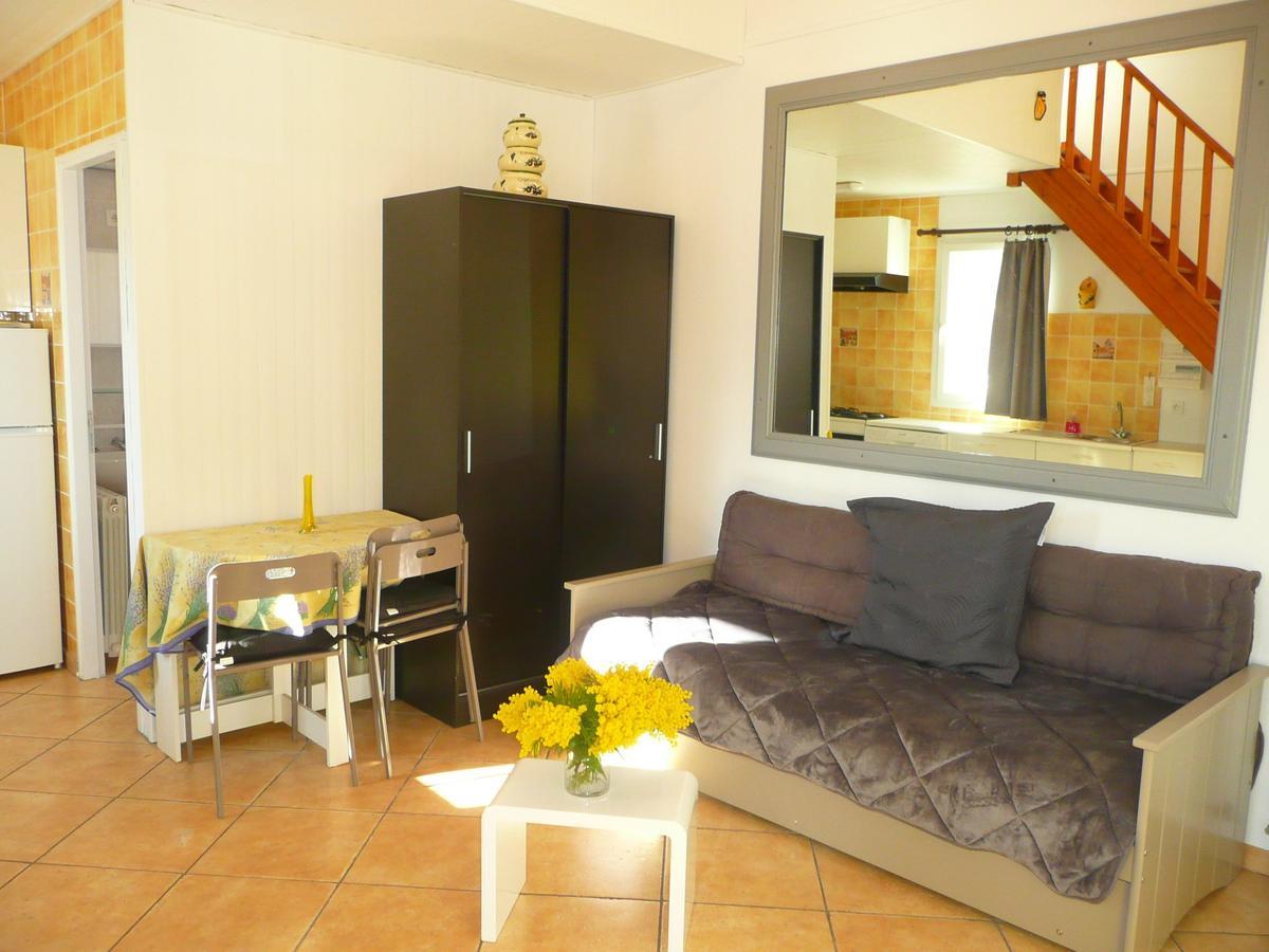 Villa La Soleiade: Lakeside Gites with AC near Cannes Montauroux Exterior photo